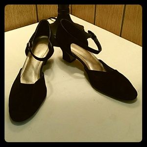 High heel 2 inch strap shoes